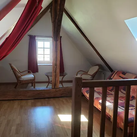 Holiday home Charmante Maison Paysanne Renovee Avec Grand Terrain, Proche De La Riviere Et Du Village Medieval - Fr-1-410-162